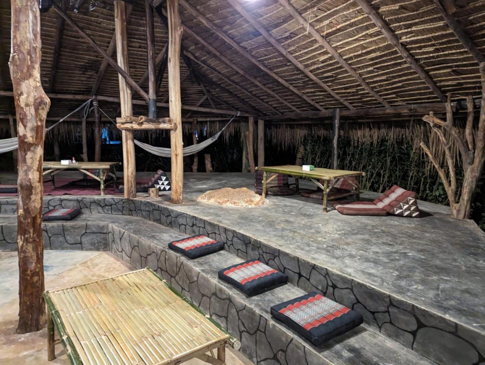 The River Retreat Мак Экстерьер фото